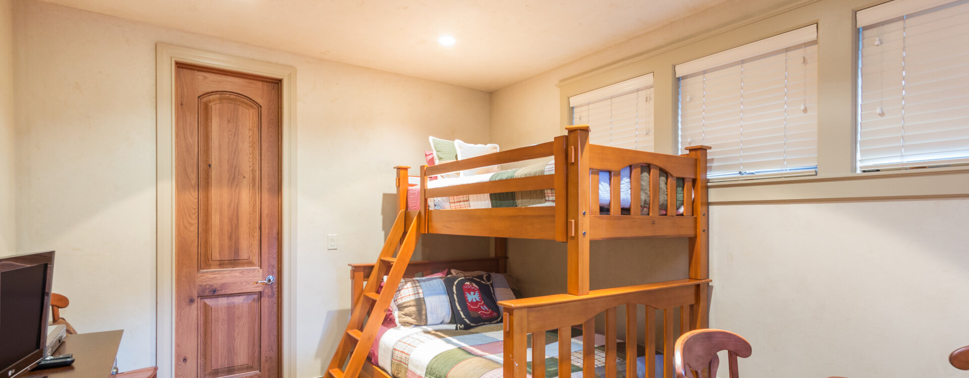 23-telluride-211-s-oak-Bunk2