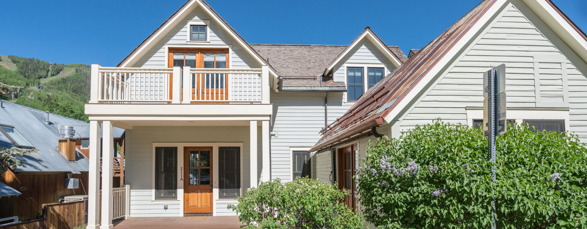 29-telluride-211-s-oak-exterior-front