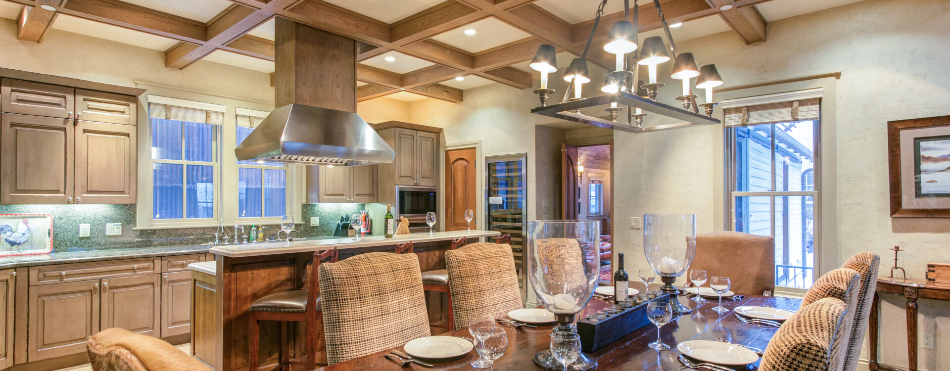 9-telluride-211-s-oak-Dining-Area-3