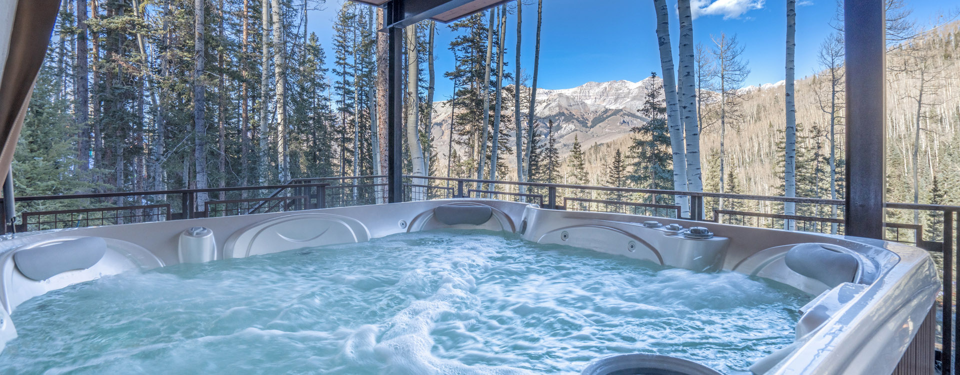 1.08-MV-Fire-and-Ice-Hot-Tub