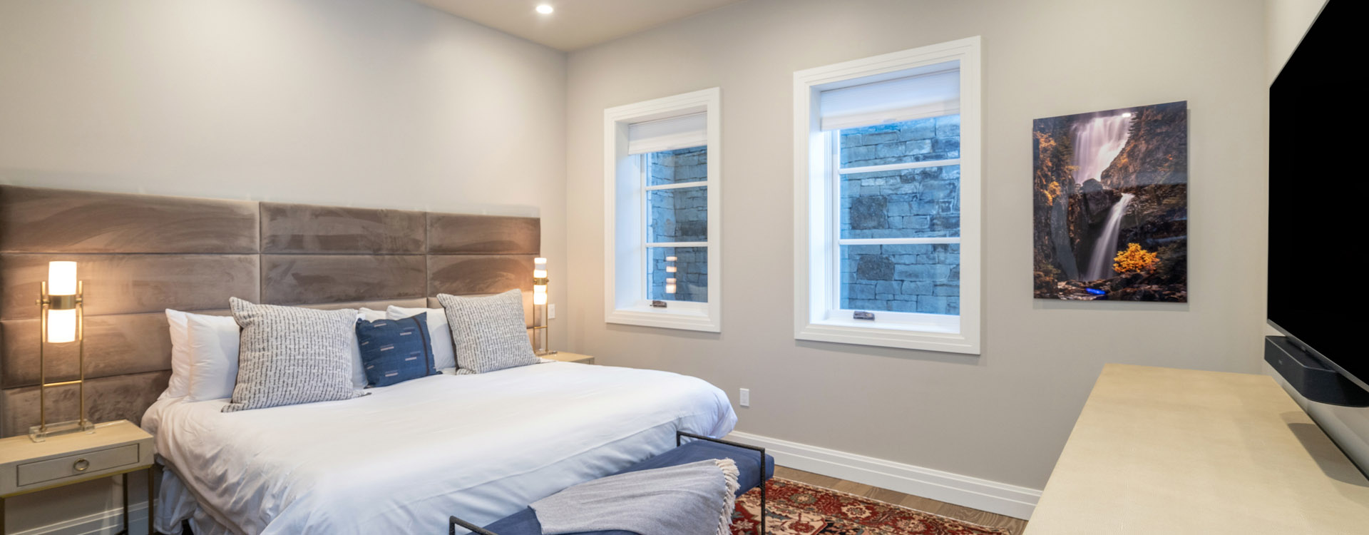 11.01-MV-Fire-and-Ice-Guest-Bedroom-4