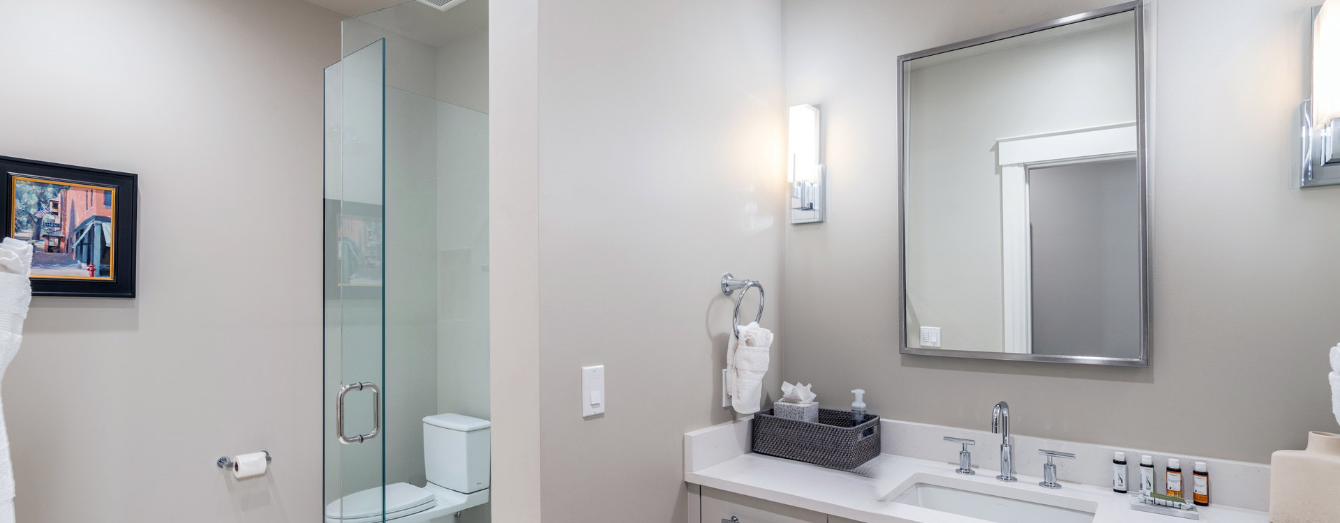 11.02-MV-FireandIce-Bedroom4-Bath-1