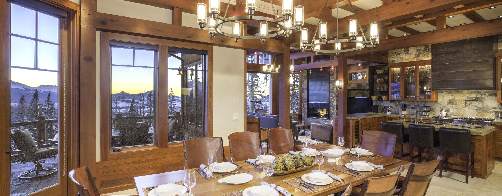 2.01-telluride-cabin-on-the-ridge-dining-room-view-lone-cone