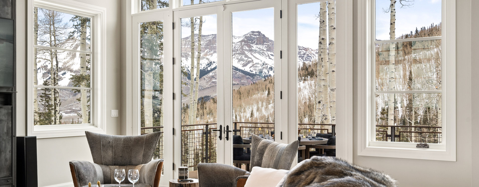 2.05-Fire-and-Ice-Mountain-Village-Vacation-Rental-Living-Room-13