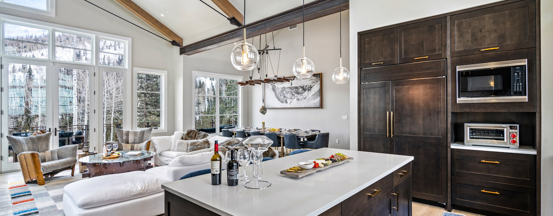 4.7-Fire-and-Ice-Mountain-Village-Vacation-Rental-Kitchen-8