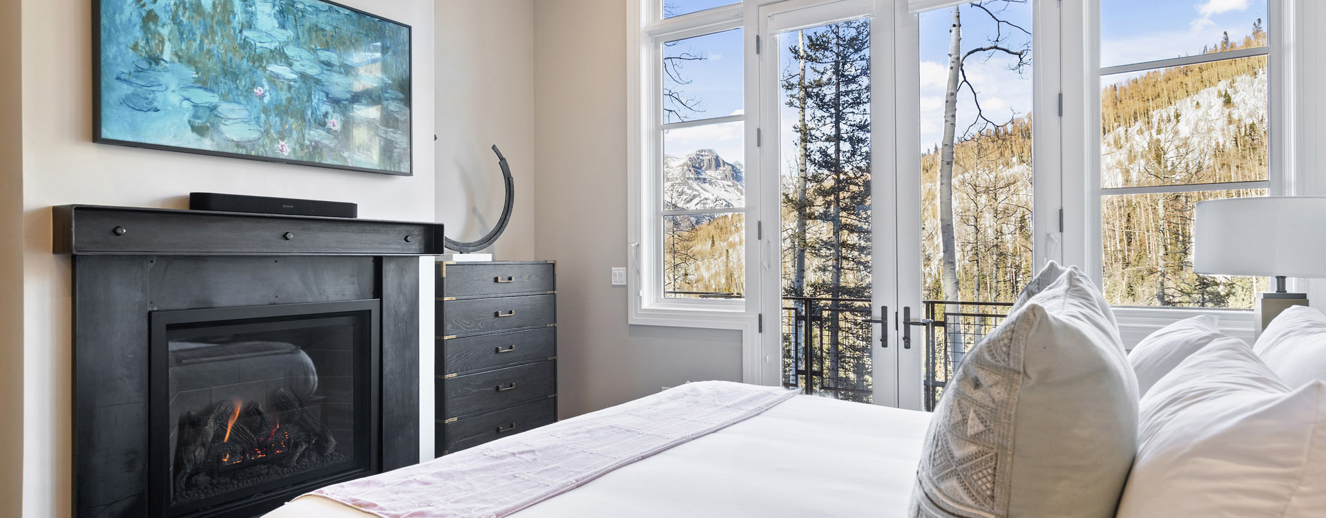 5.02-Fire-and-Ice-Mountain-Village-Vacation-Rental-Primary-Suite-2