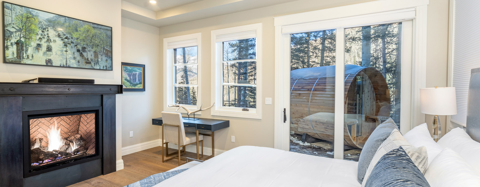 9.01-MV-Fire-and-Ice-Guest-Bedroom-3