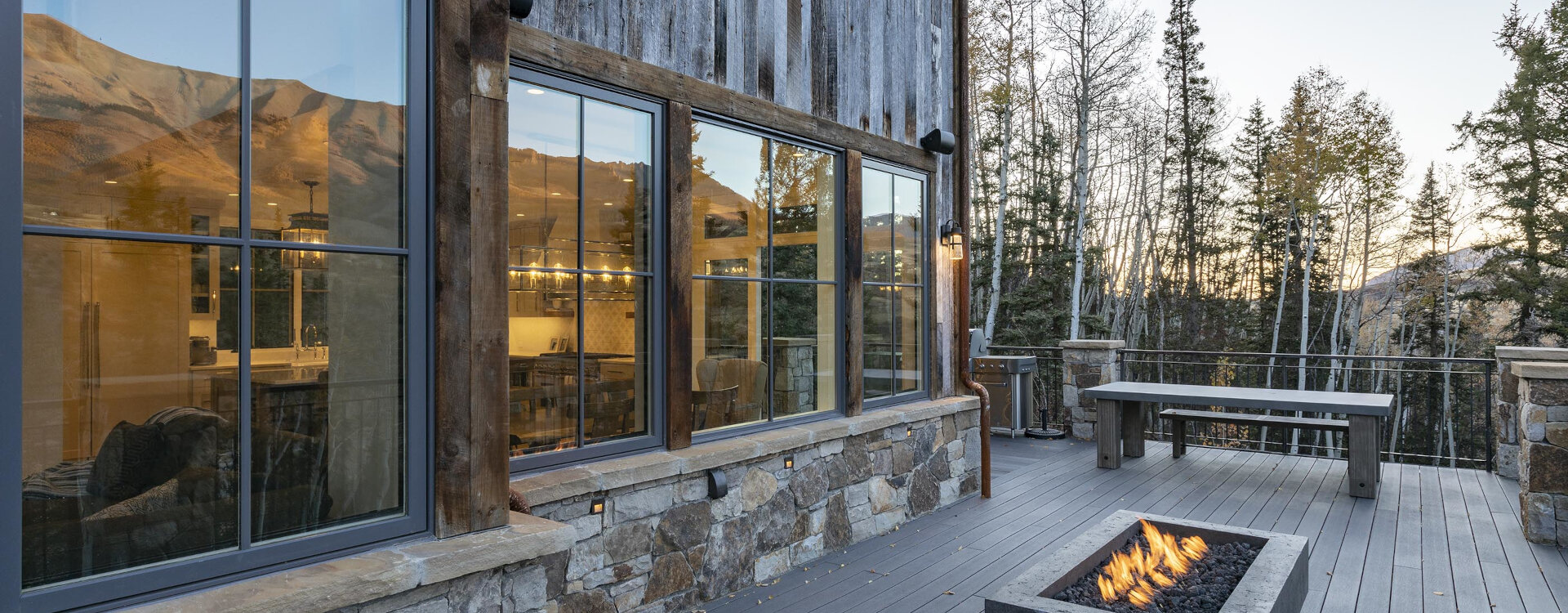 9-Telluride-Overlook-Haus-Deck-Reflect