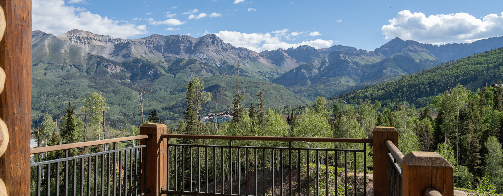 12.01-telluride-picture-perfect-deck-view