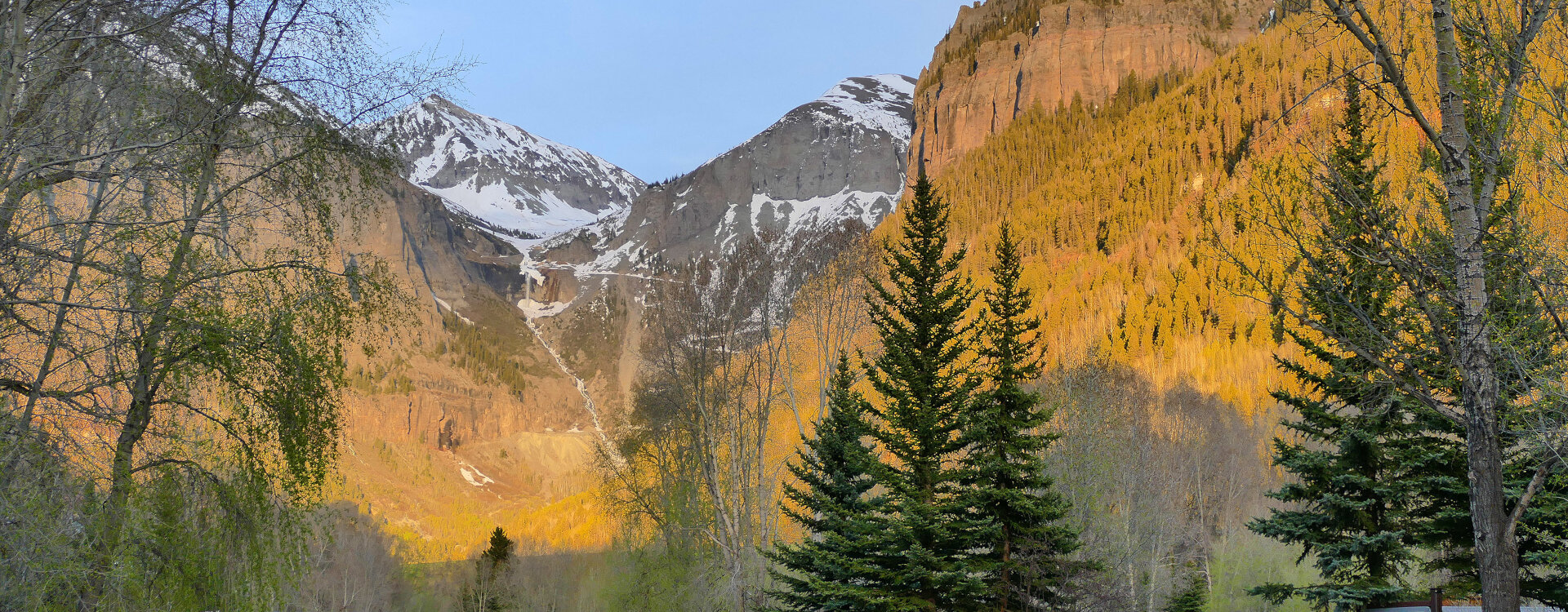 18.04-telluride-parkside-retreat-waterfall-view