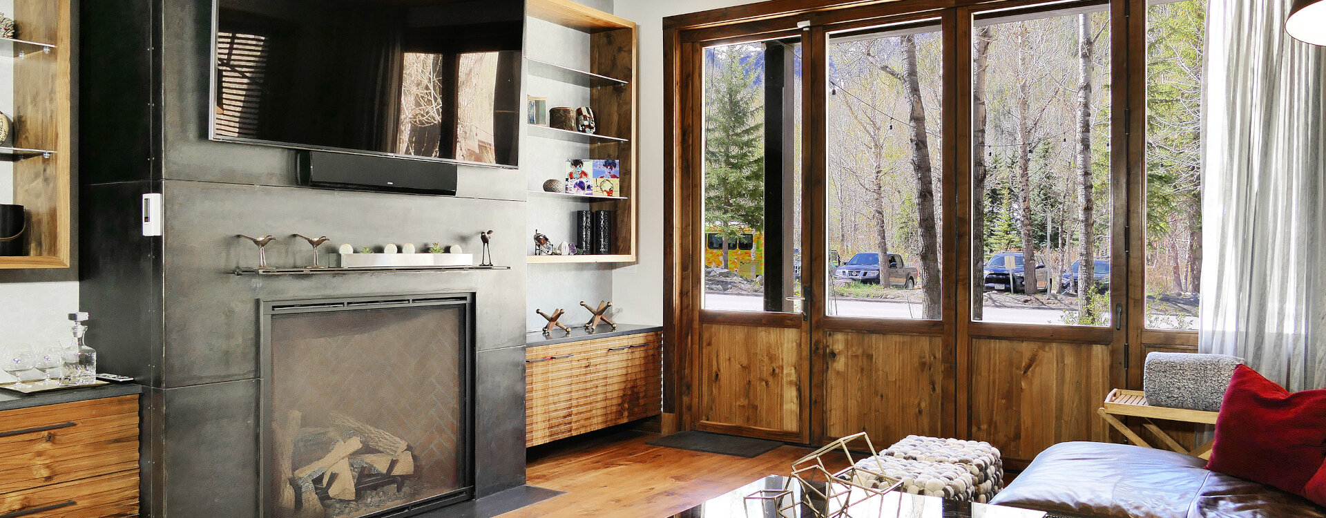 3.06-telluride-parkside-retreat-livingroom-view