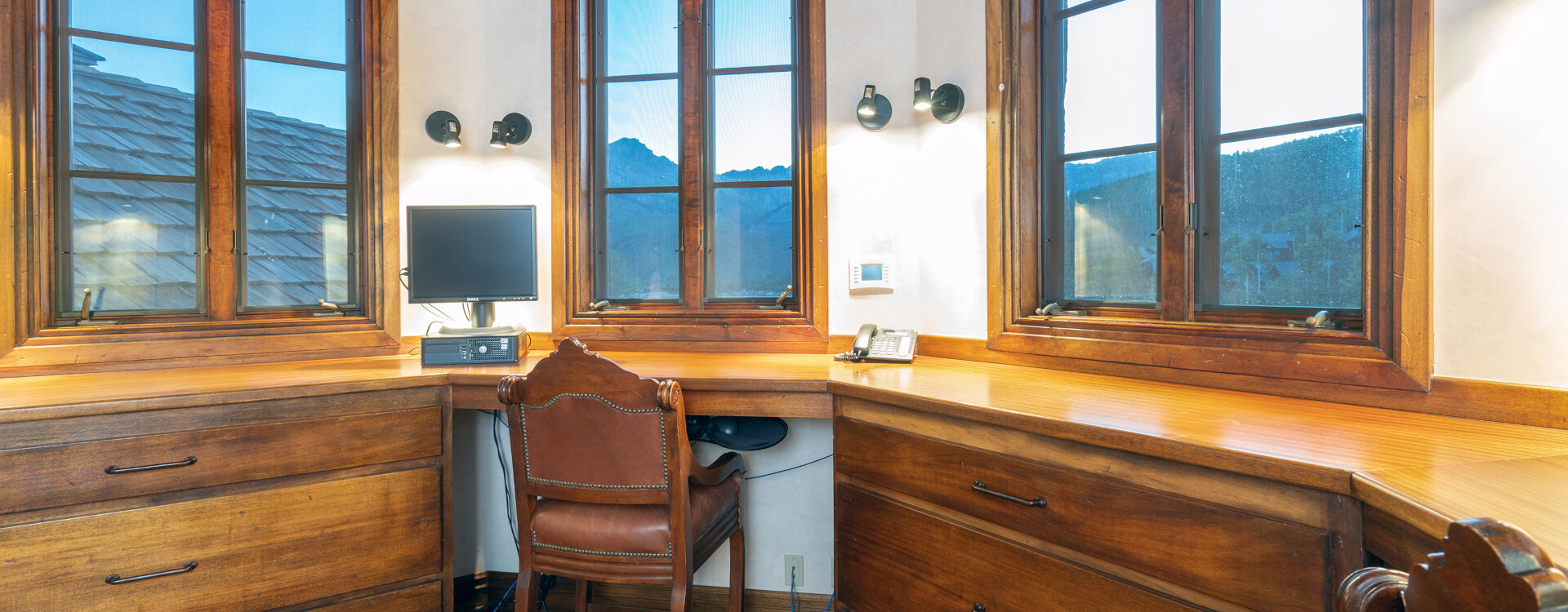 6.03-telluride-picture-perfect-primary-office