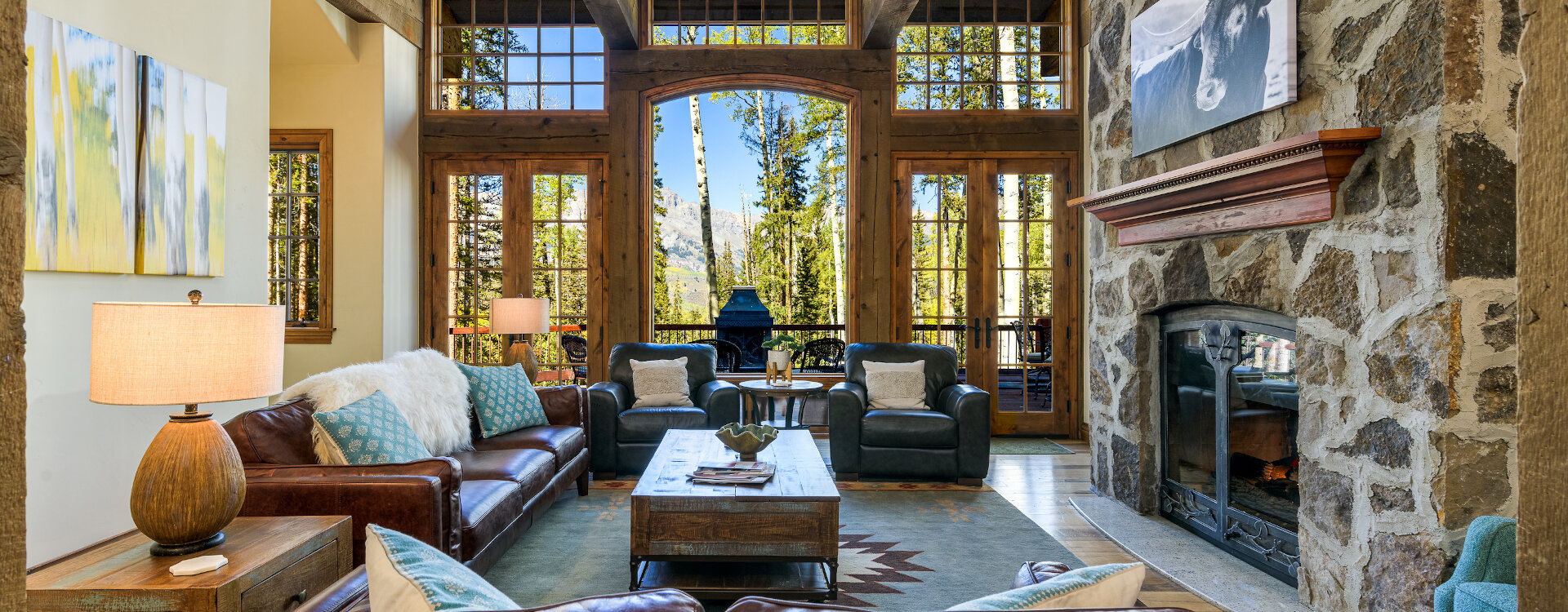 1.01-telluride-twin-elk-living-room