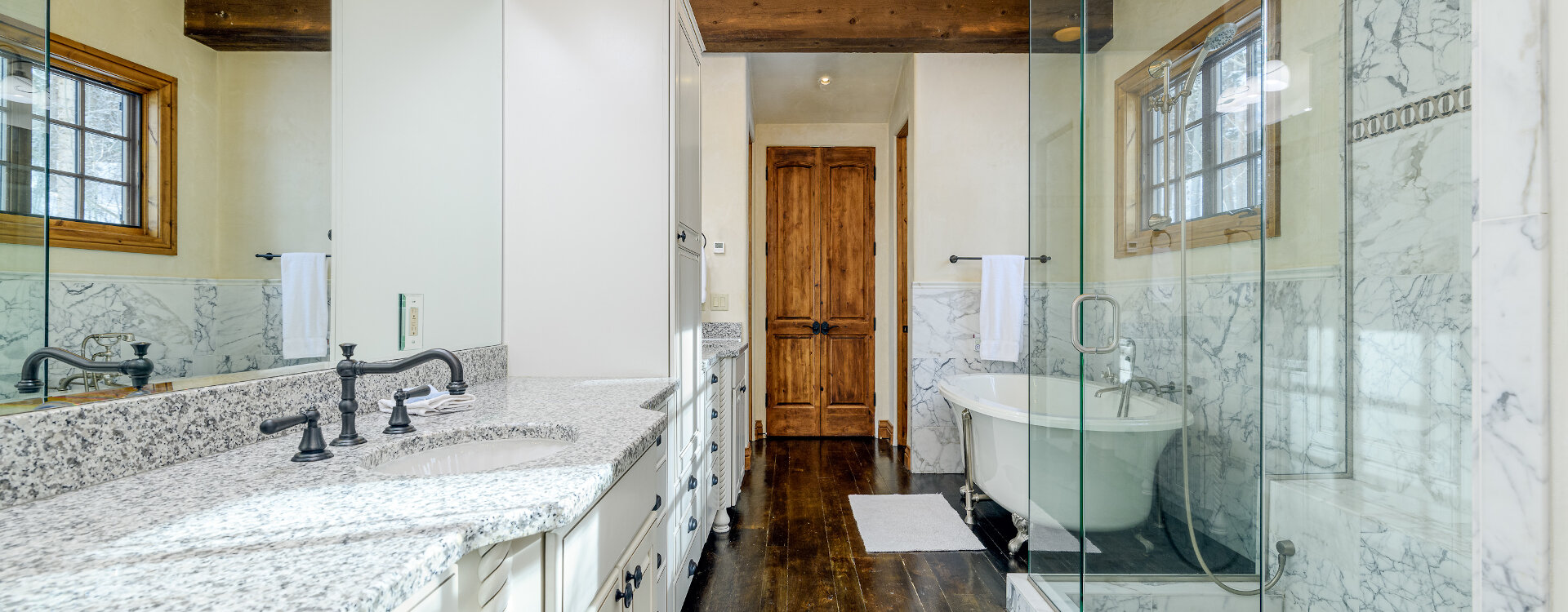 1.20-telluride-twin-elk-primary-bathroom