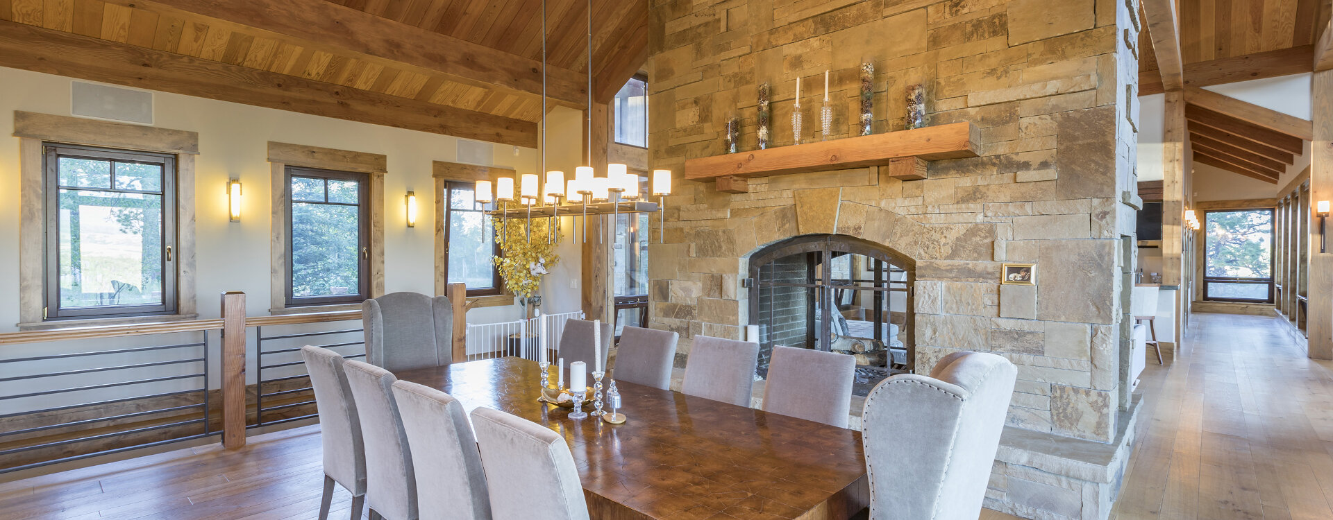 2-telluride-eagle_s-ridge-dining-room