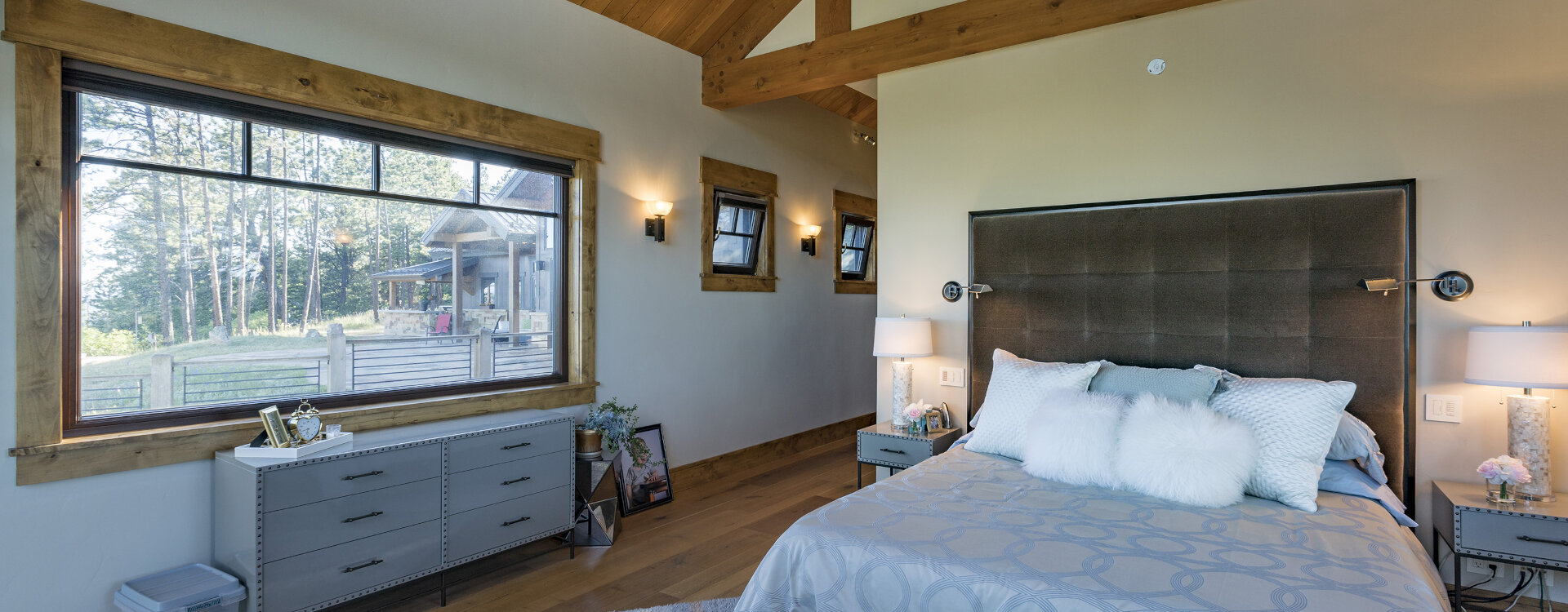 6.5-telluride-eagle_s-ridge-guest-bedroom