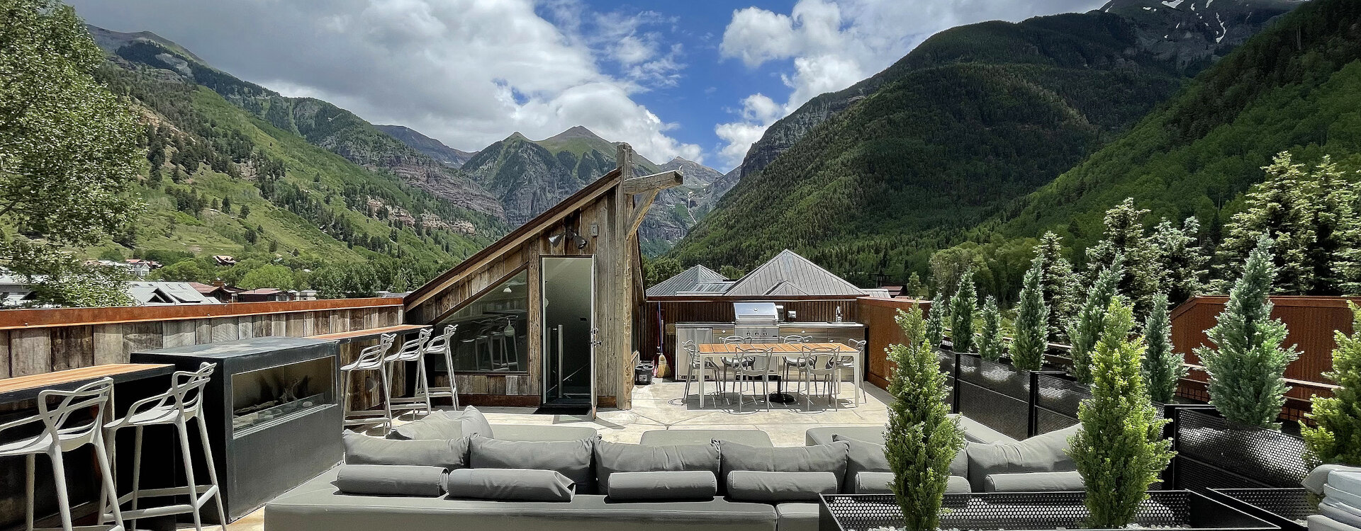 7.1-telluride-bear-creek-modern-12-rooftop_patio_2