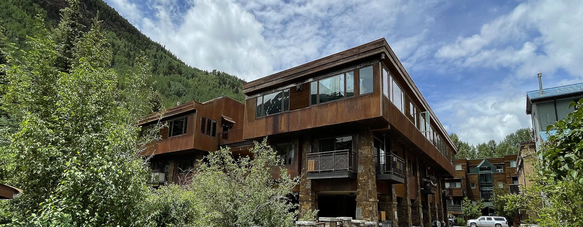 7.9-telluride-bear-creek-modern-12-exterior_1