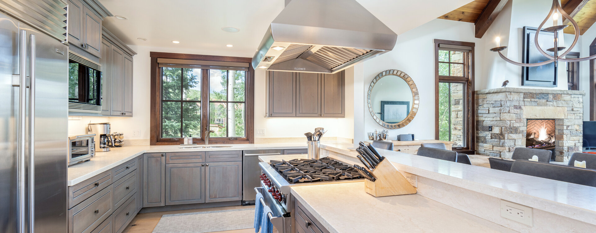 1.4-telluride-aspens-at-courcheval-kitchen