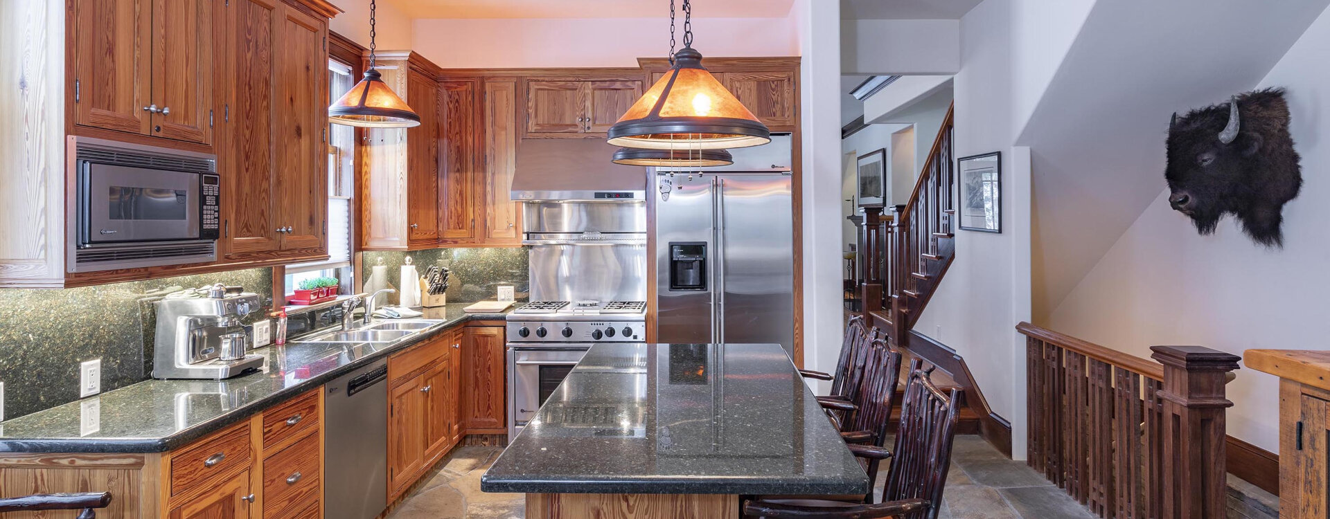 1.7-telluride-heritage-house-Kitchen