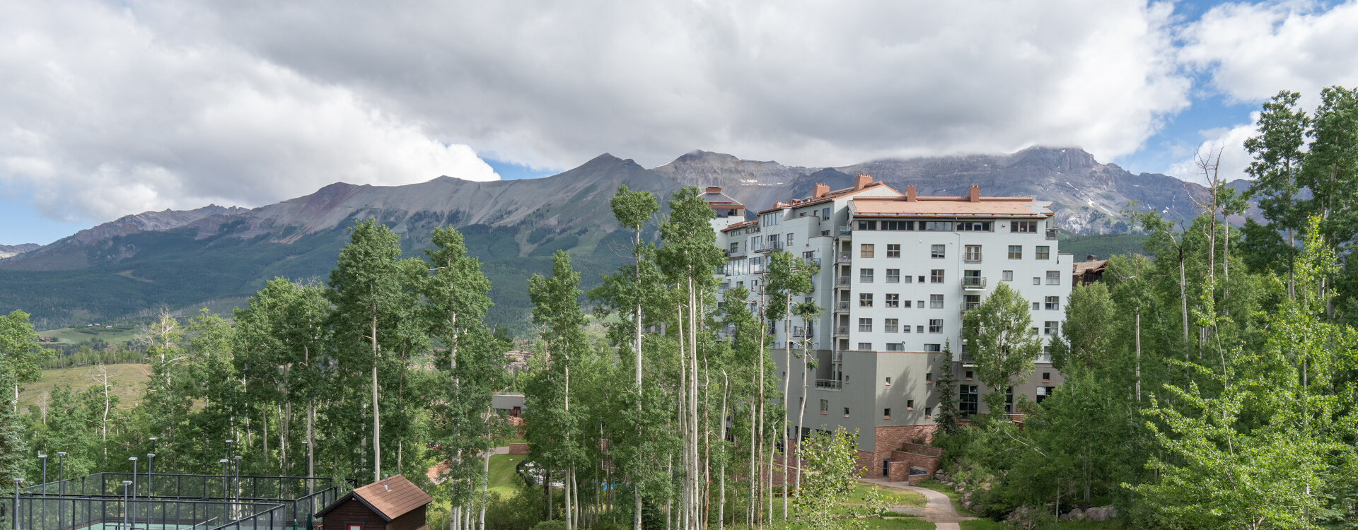 3.3-telluride-aspens-at-courcheval-view