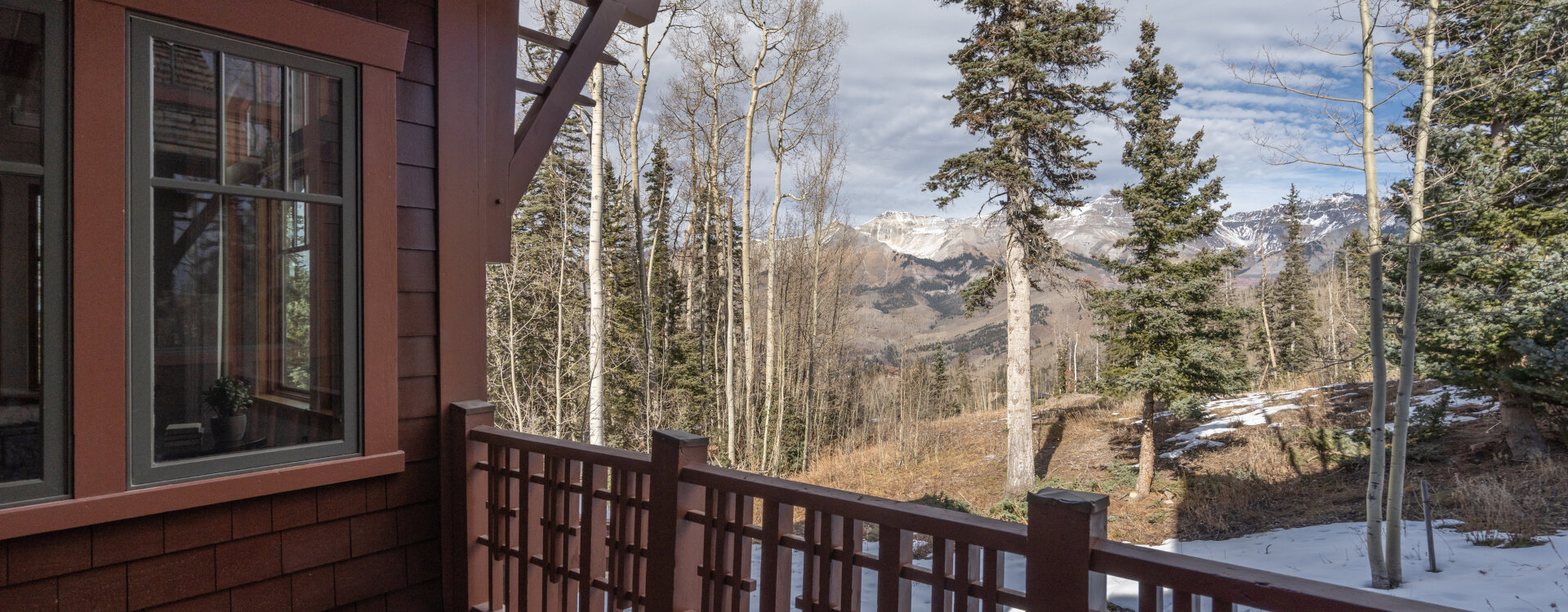 8.02-MV-Trailside-Nirvana-Deck-View