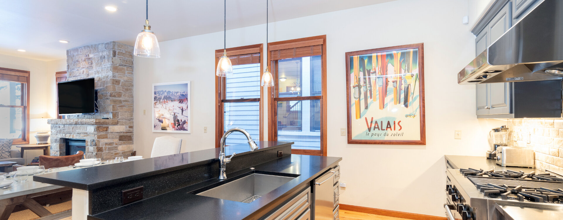 4.01-Telluride-Vacation-Rental-Maison-d’Apres-Kitchen-2