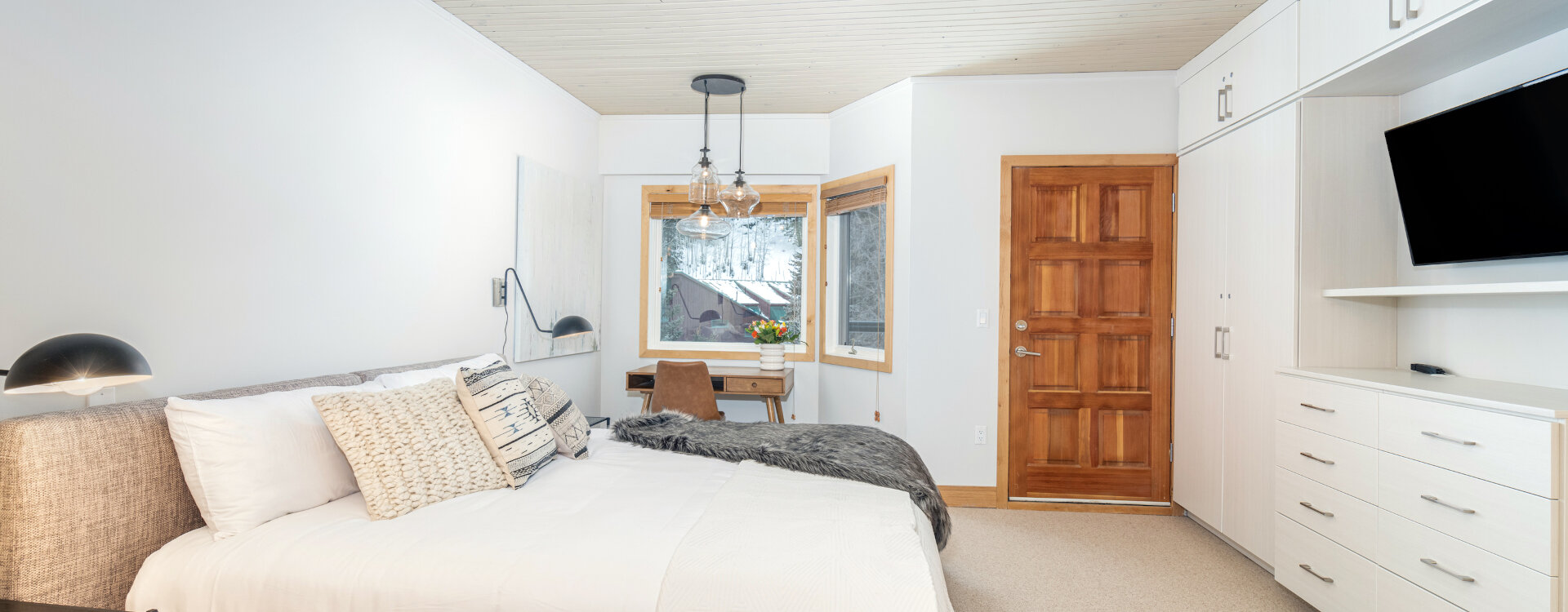 -Telluride-Vacation-Rental-Ice-House-305-Primary-Suite-2