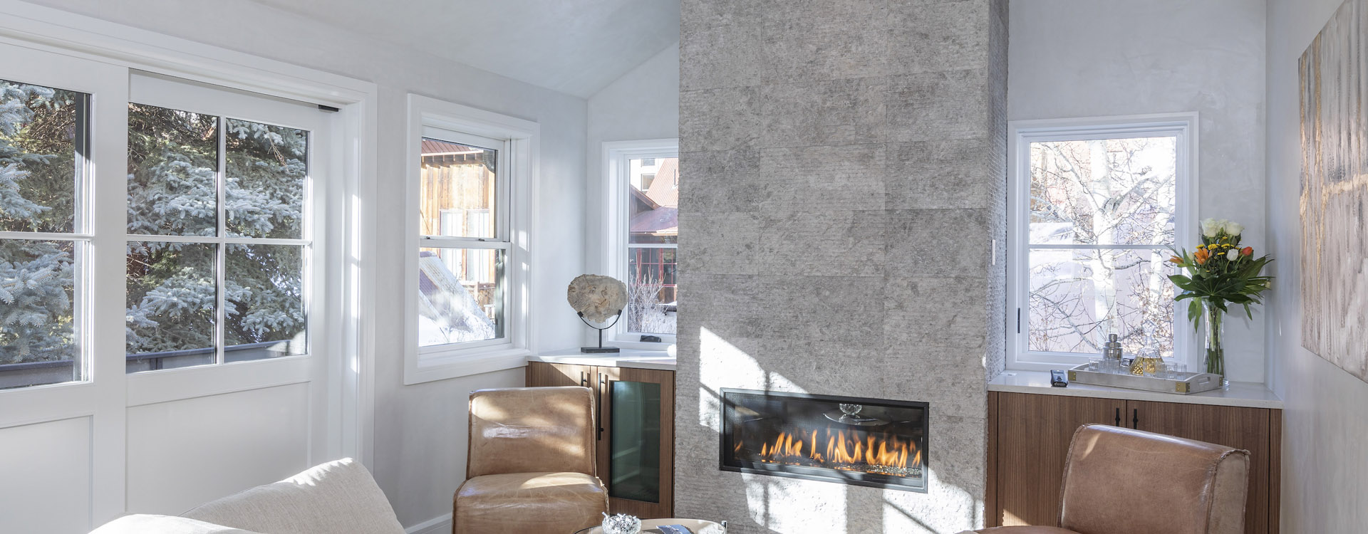 2.1-Aspen-Gondola-Telluride-Vacation-Rental-LRangle
