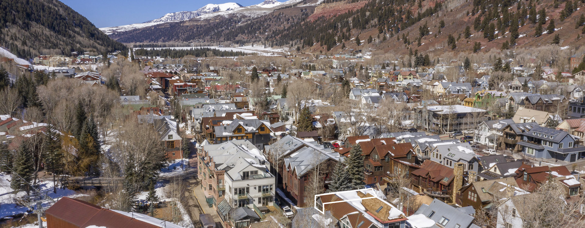 7.3-Aspen-Gondola-Telluride-Vacation-Rental-DroneGLines