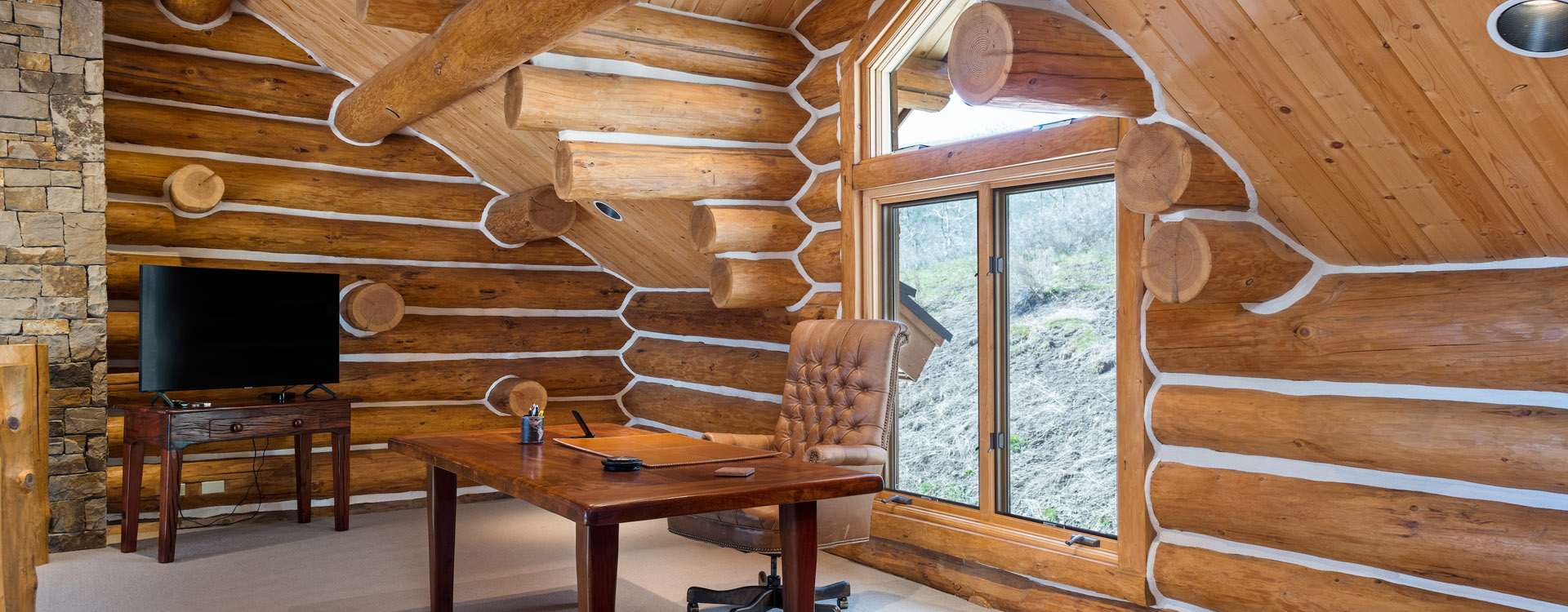 1.5-Campbell-Peak-Retreat-Remote-Telluride-Office