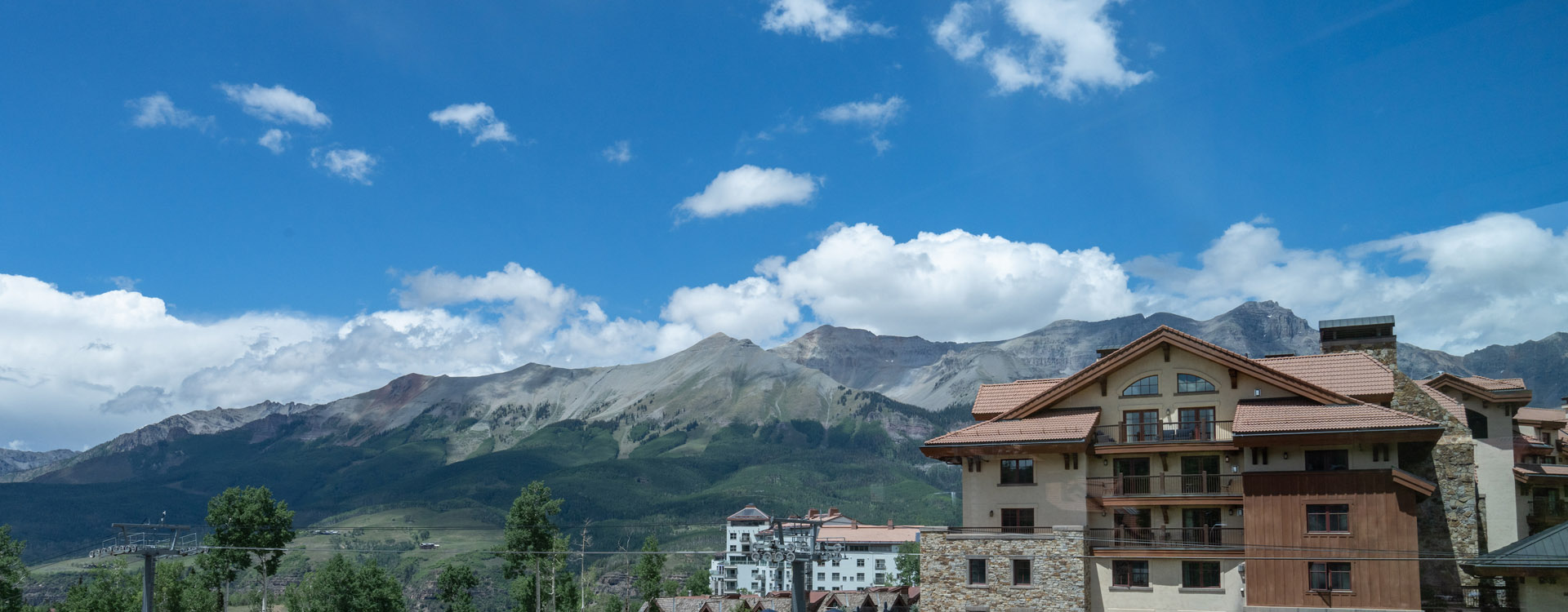 10.0_Sunshine_Outlook_Mountain_Village_Exterior1