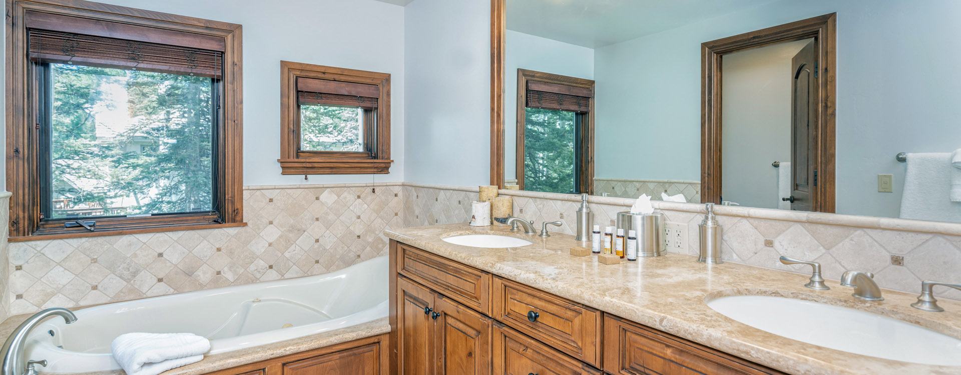 11.1_Aspen_Grove_Villa_Mountain_Village_Bed5_Bath1