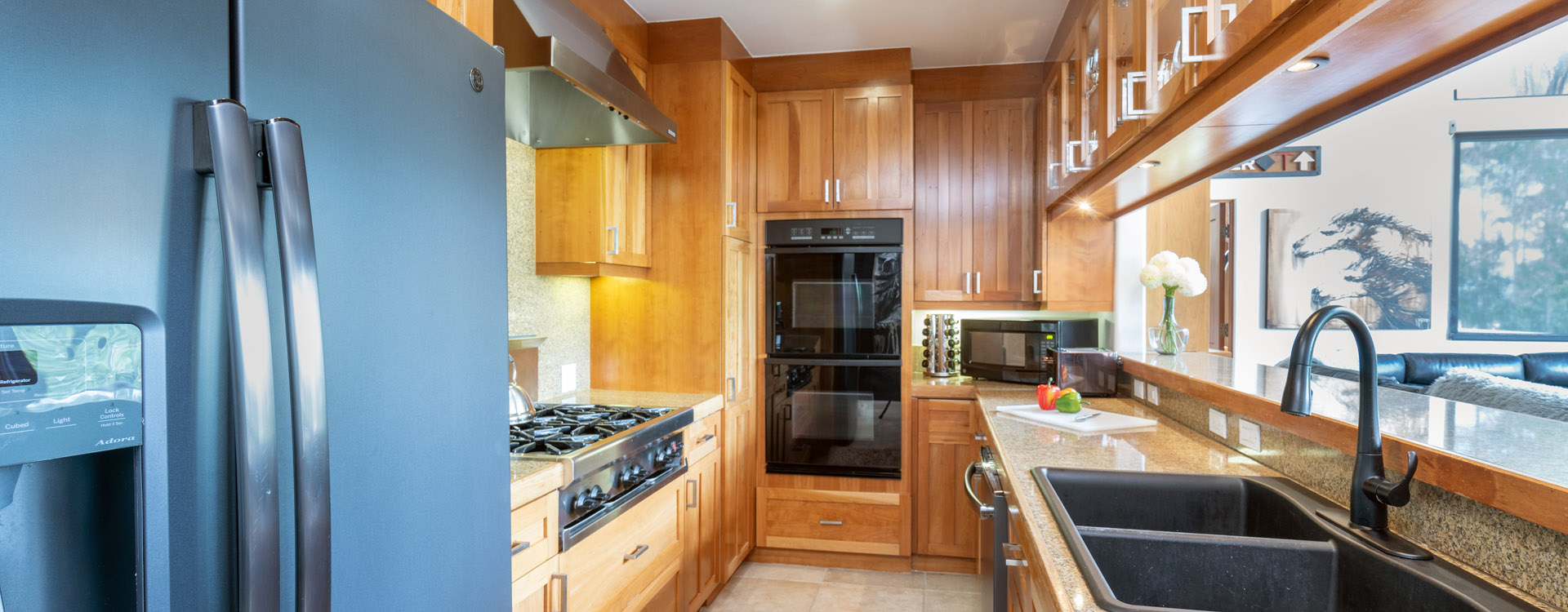 2.3_Sunshine_Outlook_Mountain_Village_Kitchen1