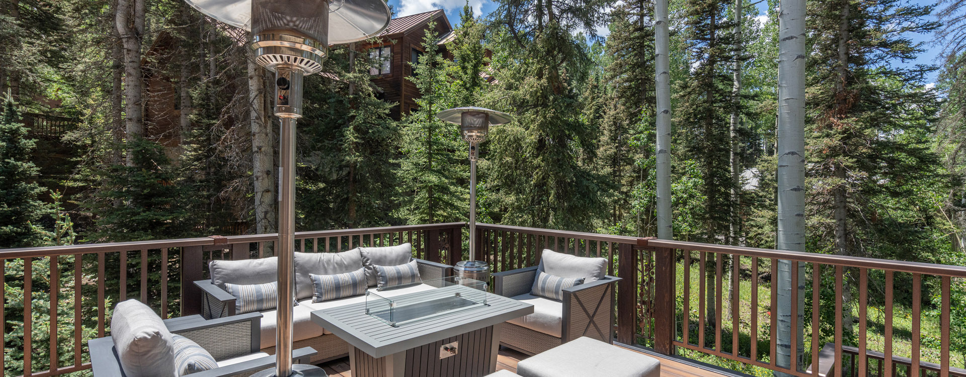 5.1_Aspen_Grove_Villa_Mountain_Village_Living_Room_Deck3