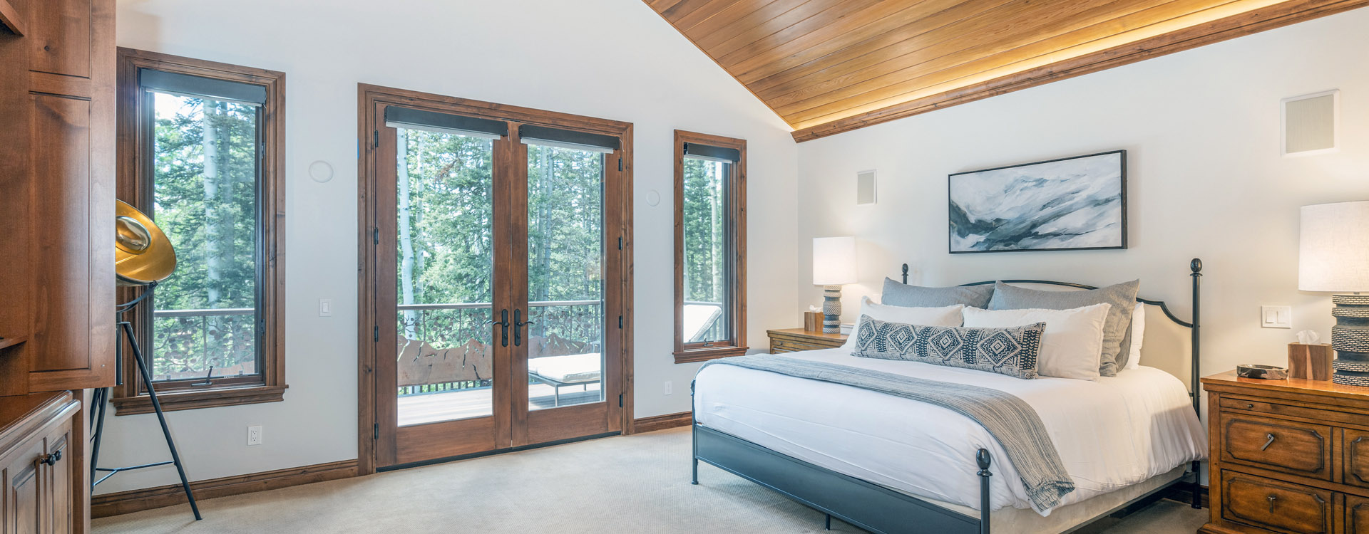 6.0_Aspen_Grove_Villa_Mountain_Village_Bed1