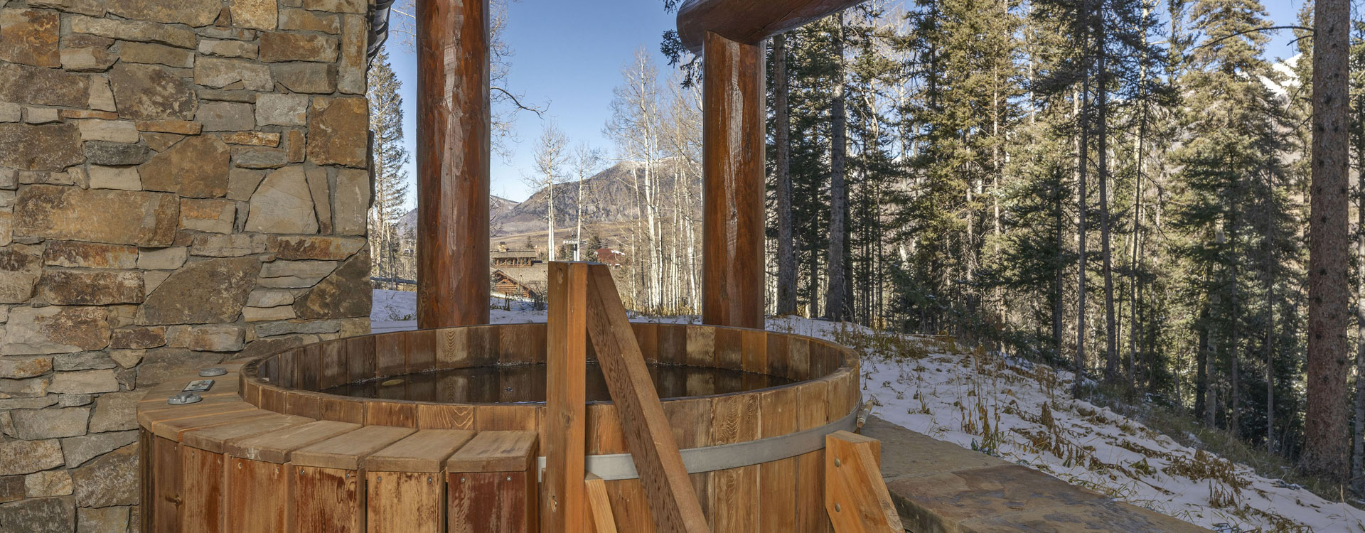 8.01-Mountain-Village-Vacation-Happy-Place-Hot-Tub
