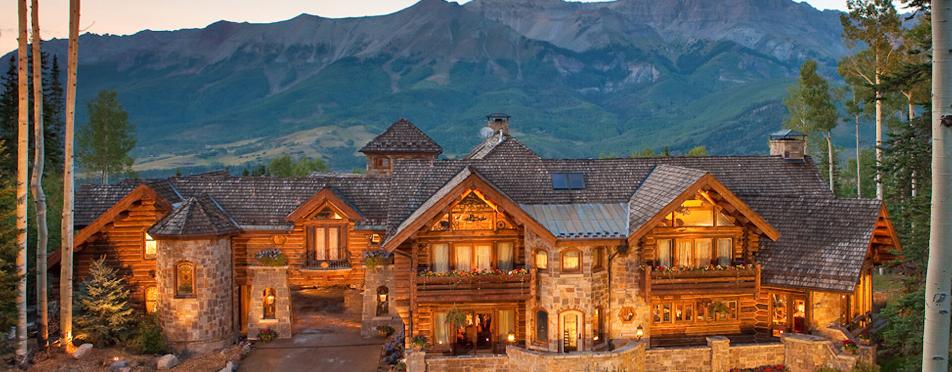 1-telluride-castlewood-dusk-exterior