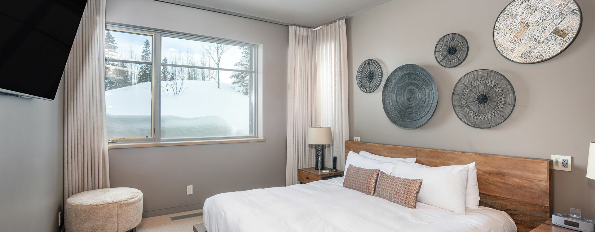 11.0-129-rocky-rd-mountain-village-guest-suite4