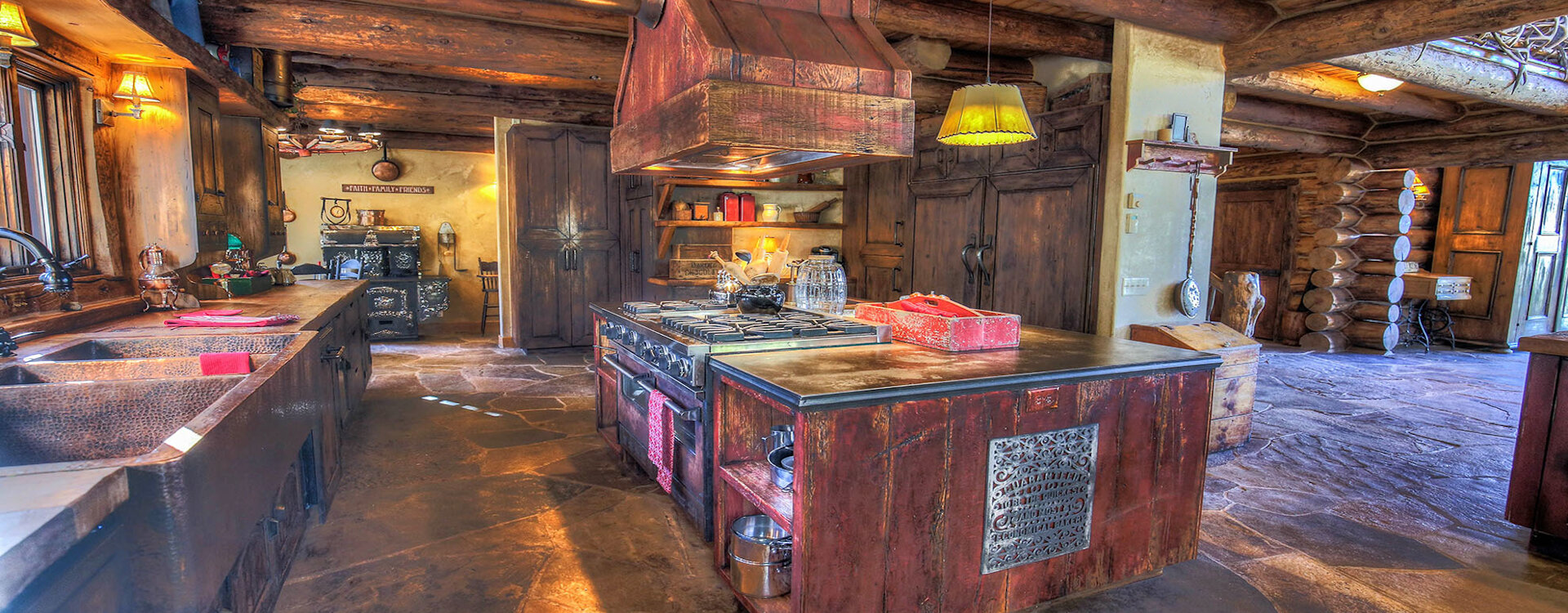 13-telluride-castlewood-kitchen-island