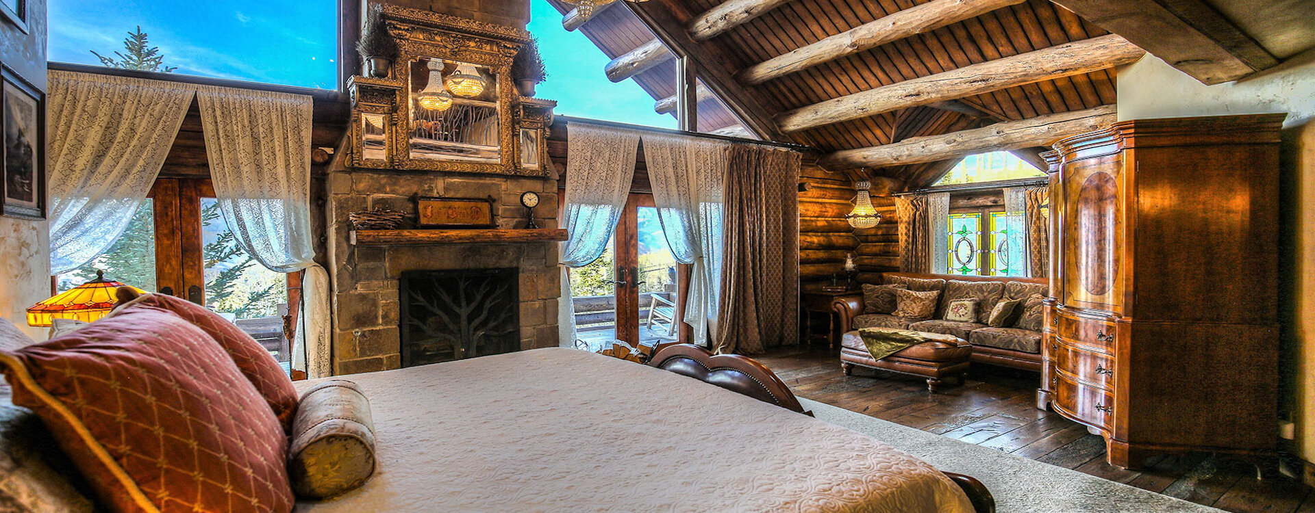 18-telluride-castlewood-guest-bedroom-8-view