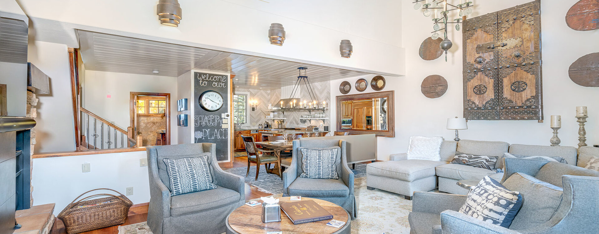 2.2-aspen-ridge-mountain-village-living-room3