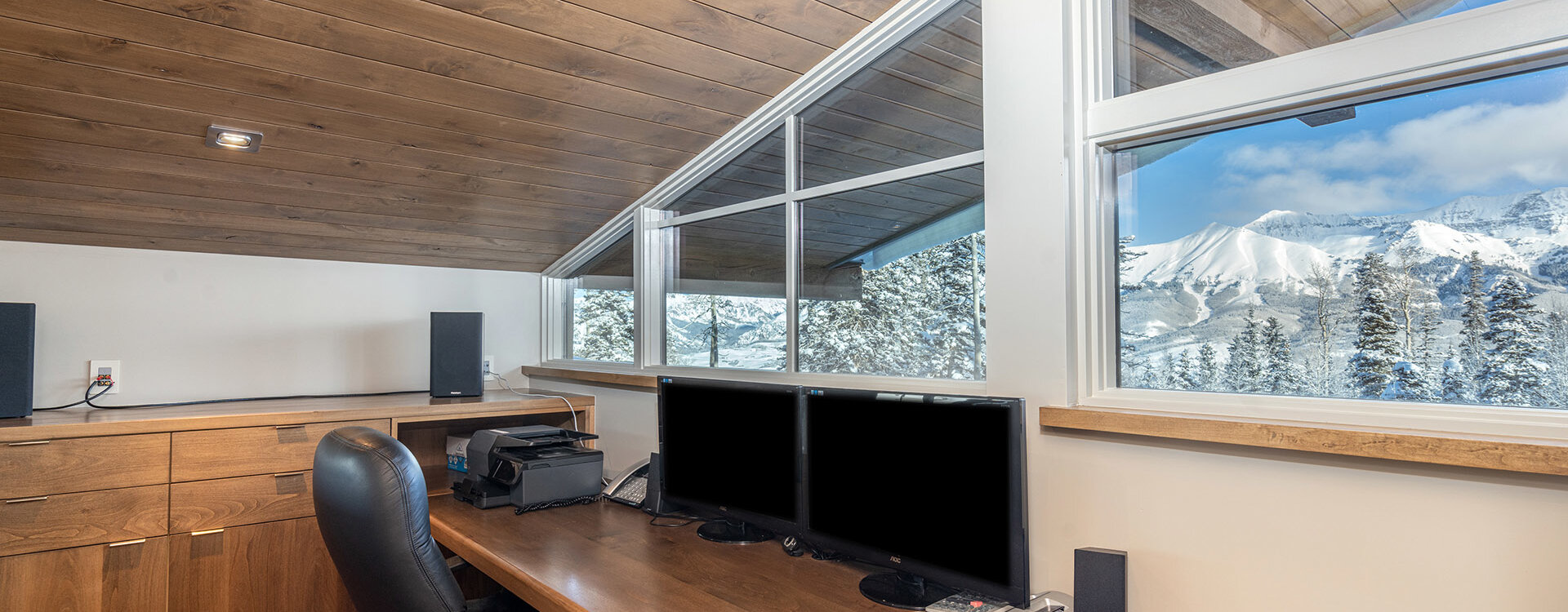 2.20-129-rocky-rd-mountain-village-office