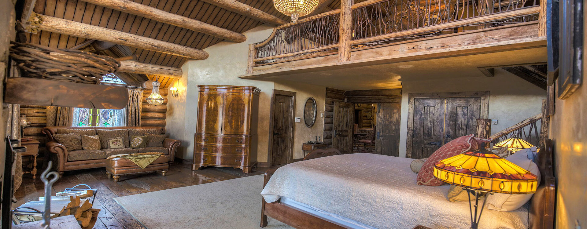 20-telluride-castlewood-guest-bedroom-8-sitting