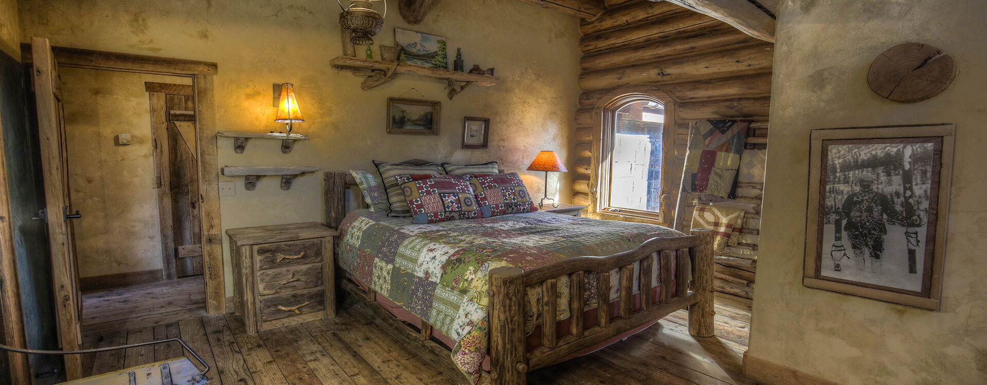 31-telluride-castlewood-guest-bedroom-5-reverse