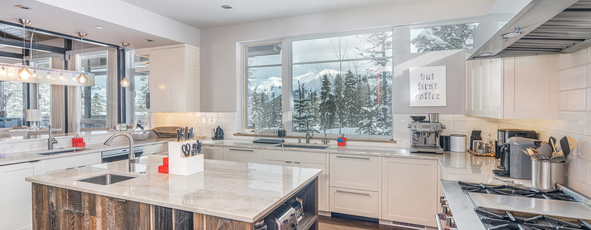 4.1-129-rocky-rd-mountain-village-kitchen2