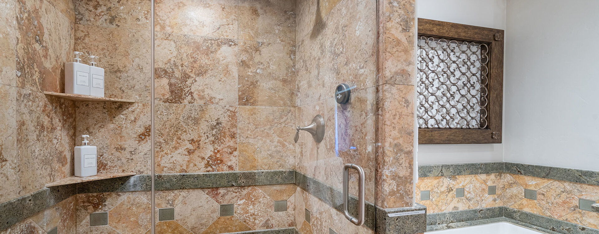 5.2-aspen-ridge-mountain-village-primary-suite-bath2