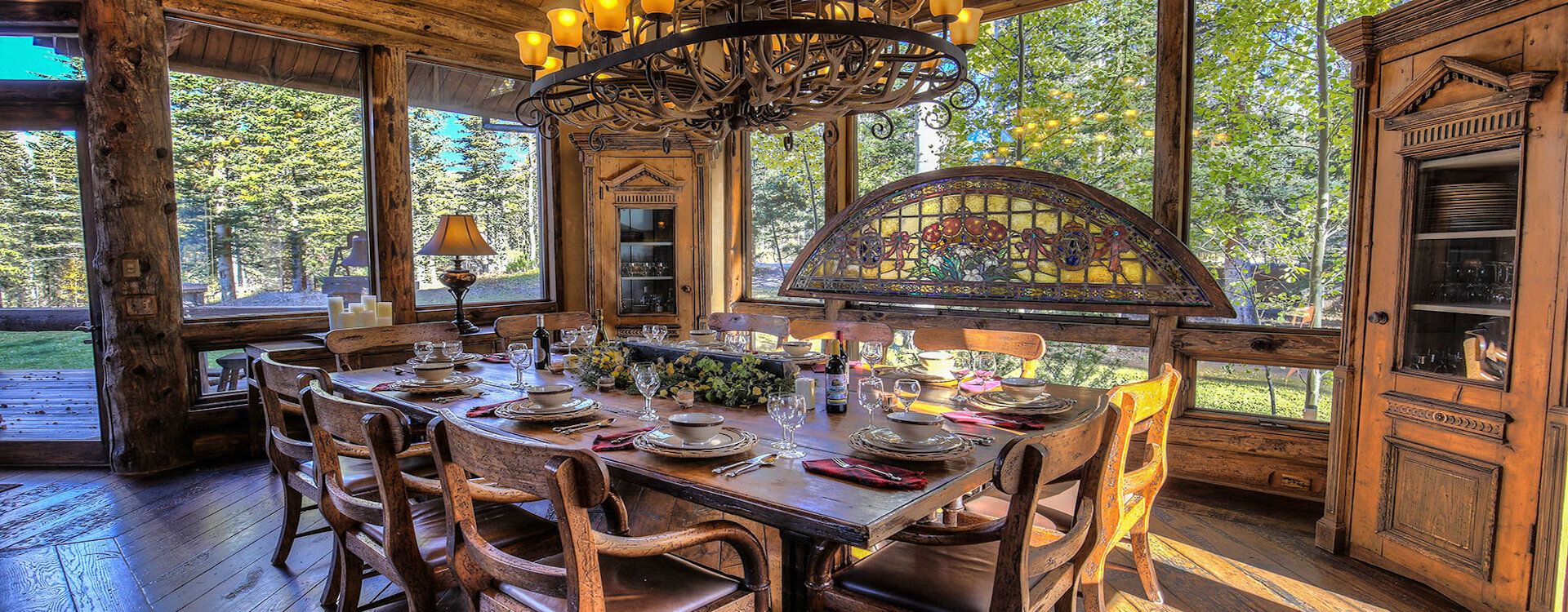 9-telluride-castlewood-informal-dining