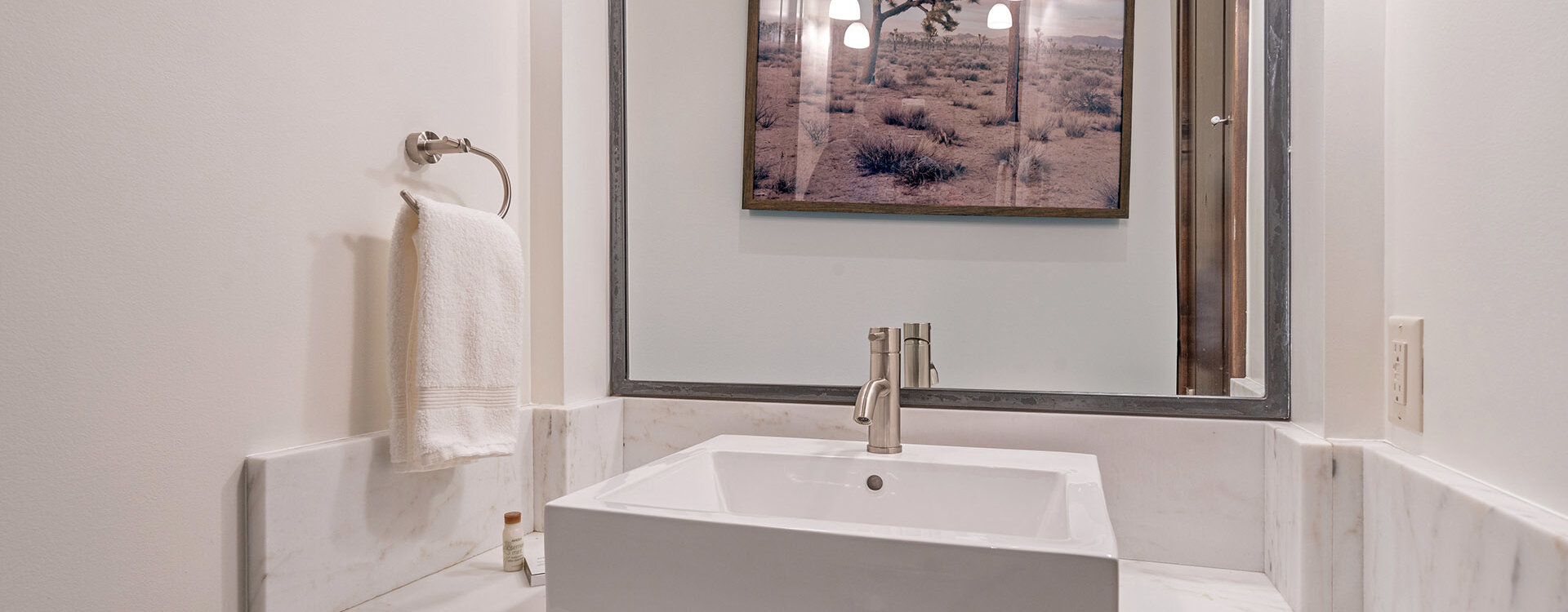 9.1-elkstone-104-mountain-village-powder-room
