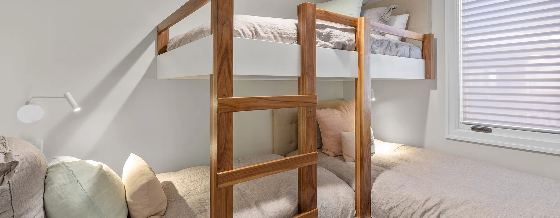 8.0-lorian-luxe-mountain-village-bunk-bedroom.webp